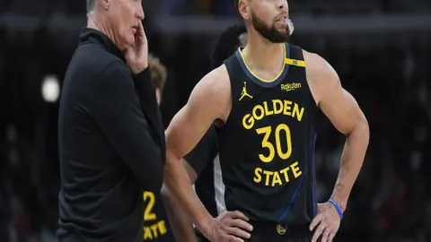 重庆两江竞技与武汉队中超第18轮战成平手 0-0 无进球得分